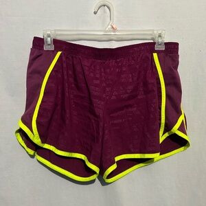 Old Navy Women’s Athletic Shorts – Size Large – Maroon w/ Neon Trim